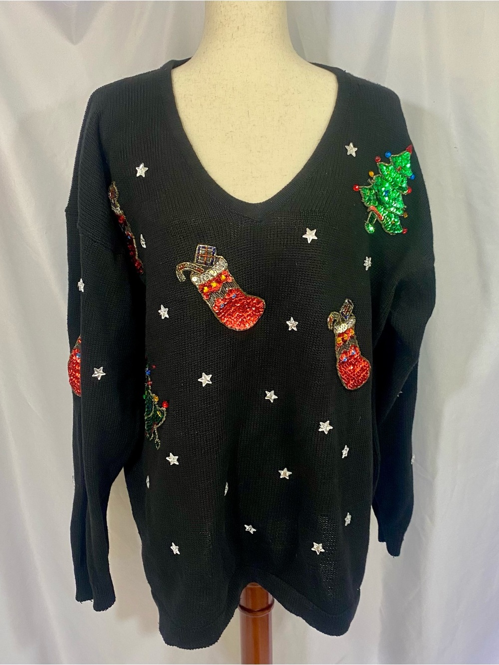 Vintage 90’s Capistrano Sequined Christmas Holiday V-Neck Sweater size 22/24